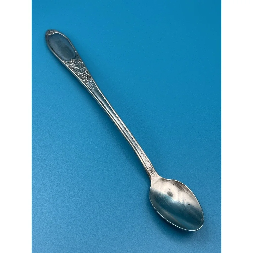 Antique Vintage Wm Rogers Silverplate Baby Spoon Isabella Grape Pattern 1913 GUC